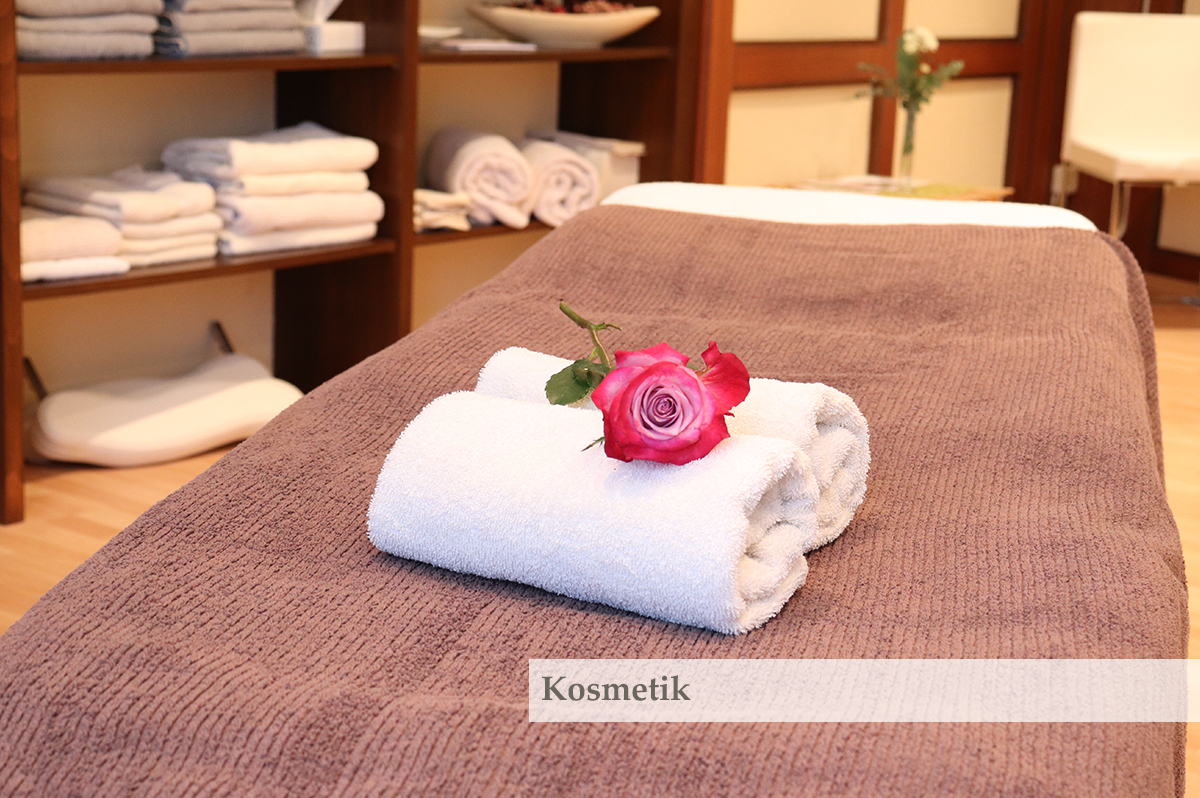 Handtuch auf Massageliege im Hotel Rose für den Wellnessurlaub im Schwarzwald